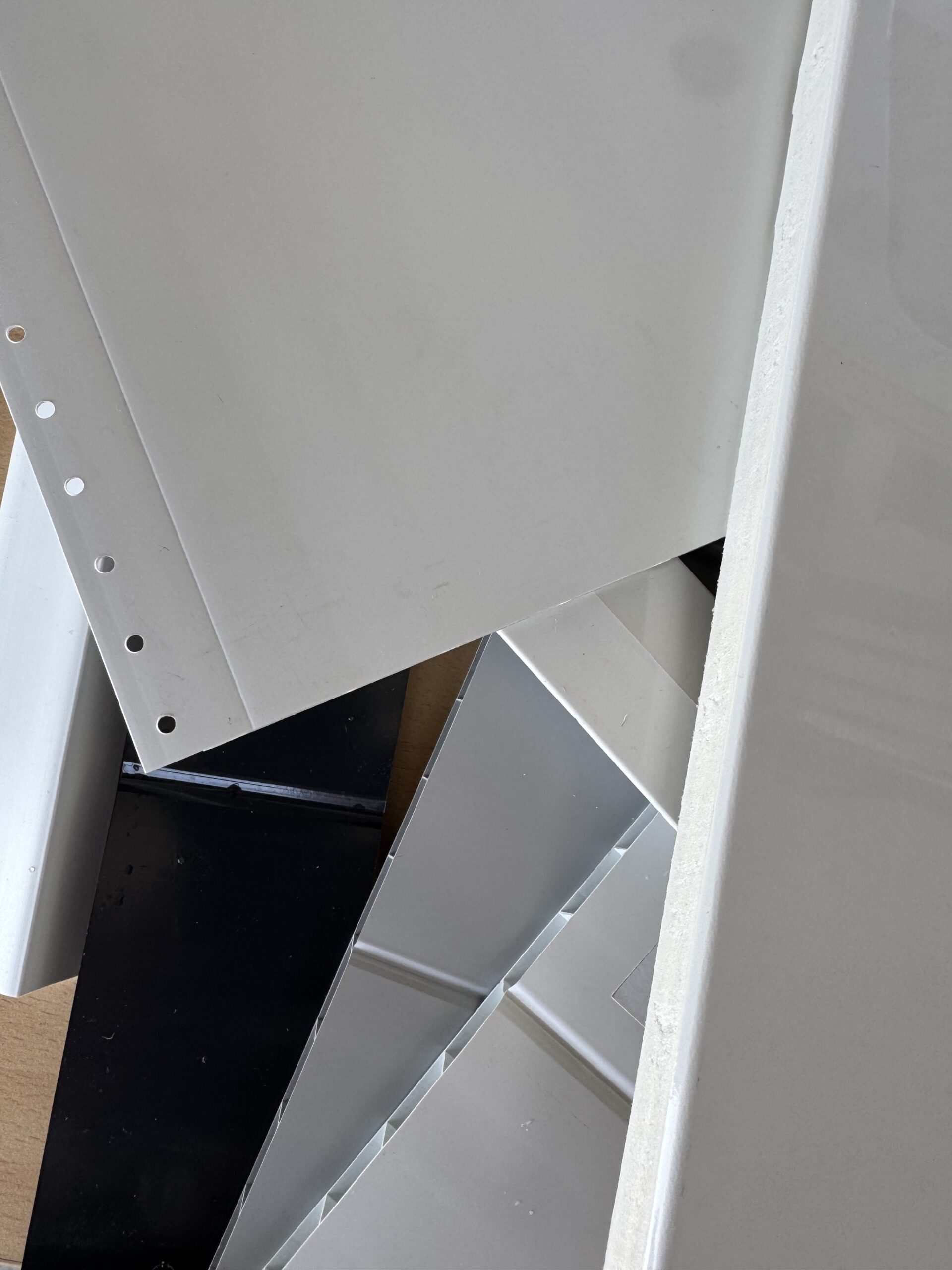 ACCESSOIRES AVANT TOIT EN PVC